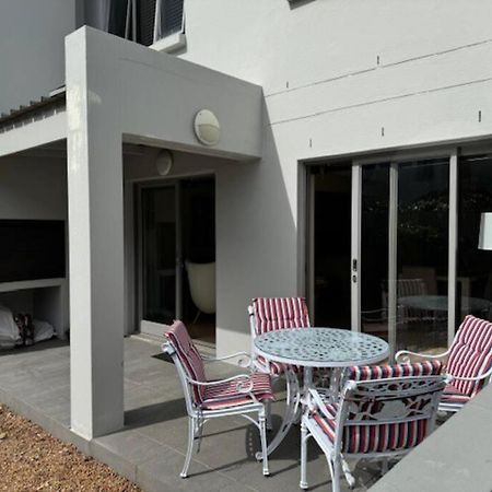 Luxury Townhouse In Stellenbosch Central מראה חיצוני תמונה